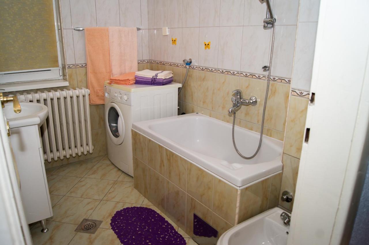 Trosoban Stan U Zenici Apartment Zenica Exterior photo