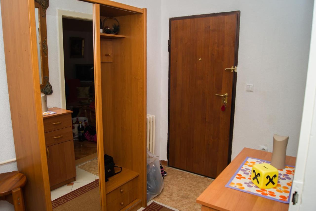 Trosoban Stan U Zenici Apartment Zenica Exterior photo